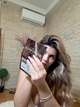 Bella Posh online show from February 2026 12:15:01 PM