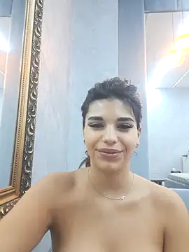 Snapshot of Bella_Posh chatting on October 2025 05:41:01 AM Bella Posh online show from October 2025 05:41:01 AM