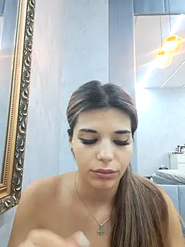 Snapshot of Bella_Posh chatting on October 2025 05:19:02 AM Bella Posh online show from October 2025 05:19:02 AM