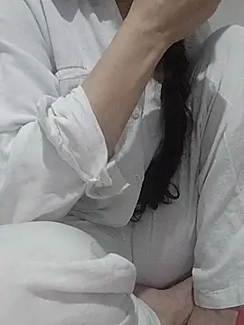 BUSE8821 online show from January 2026 09:11:01 PM