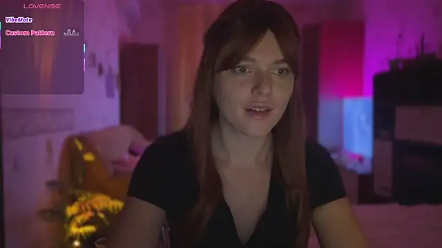 Snapshot of CherryRed_Girl chatting on November 2025 02:31:02 PM CherryRed Girl online show from November 2025 02:31:02 PM