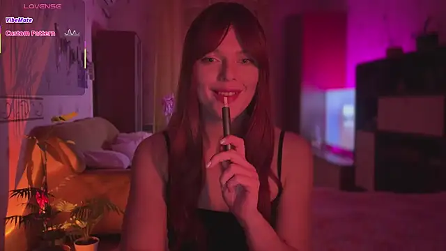 CherryRed Girl online show from April 2026 10:05:02 PM