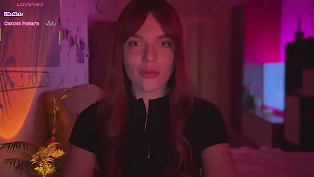 CherryRed Girl online show from May 2026 11:13:01 PM