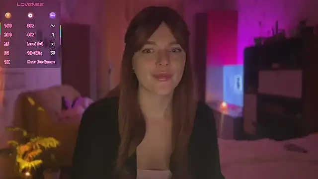 Snapshot of CherryRed_Girl chatting on November 2025 10:21:01 PM CherryRed Girl online show from November 2025 10:21:01 PM