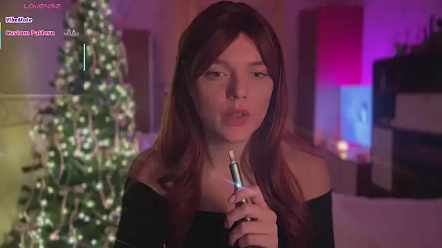 CherryRed Girl online show from January 2026 11:52:01 PM