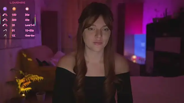 Snapshot of CherryRed_Girl chatting on November 2025 08:09:02 PM CherryRed Girl online show from November 2025 08:09:02 PM