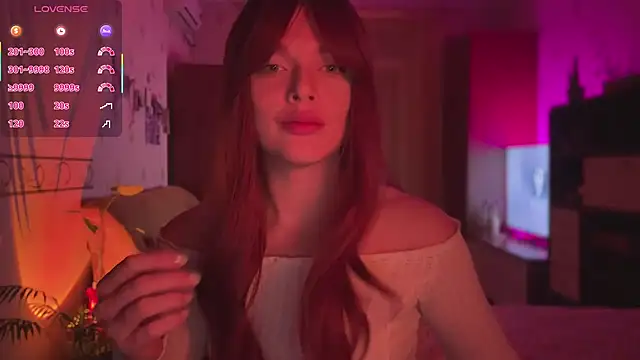 CherryRed Girl online show from April 2026 09:15:01 PM