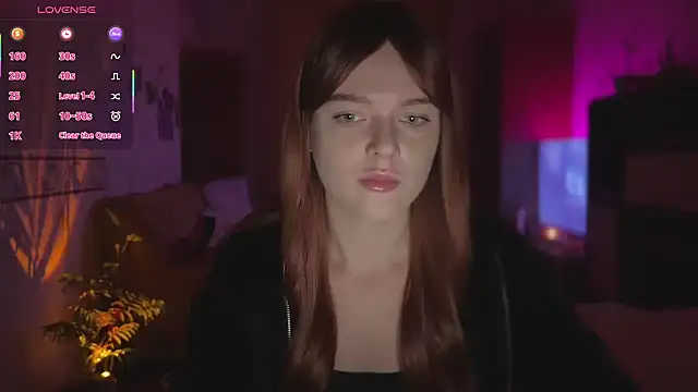 Snapshot of CherryRed_Girl chatting on December 2025 09:38:02 PM CherryRed Girl online show from December 2025 09:38:02 PM