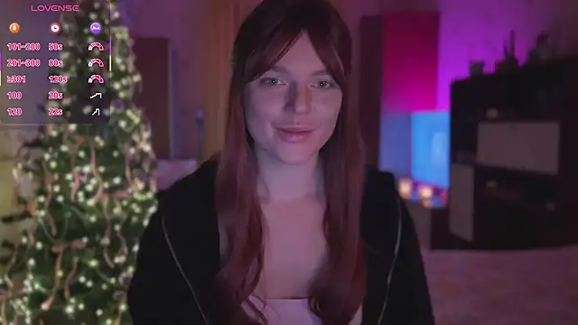 CherryRed Girl online show from December 2025 04:43:02 PM