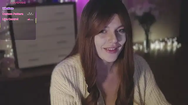 Snapshot of CherryRed_Girl chatting on September 2025 08:15:01 PM CherryRed Girl online show from September 2025 08:15:01 PM