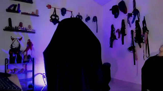 veresskaardila77 online show from February 2026 01:00:02 PM