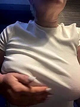 wife45bbw online show from October 2025 11:38:02 PM