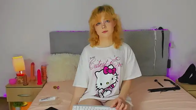 EmilyAngells online show from November 2025 01:10:02 PM