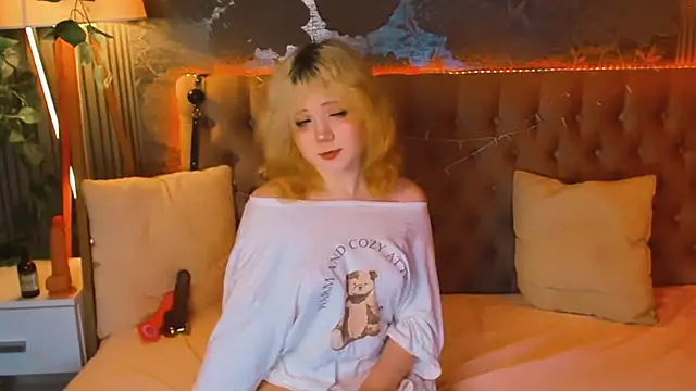 EmilyAngells online show from May 2026 06:32:01 AM