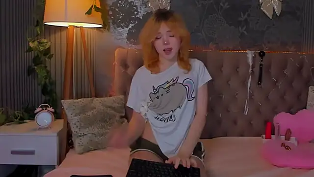 EmilyAngells online show from December 2025 06:46:02 AM