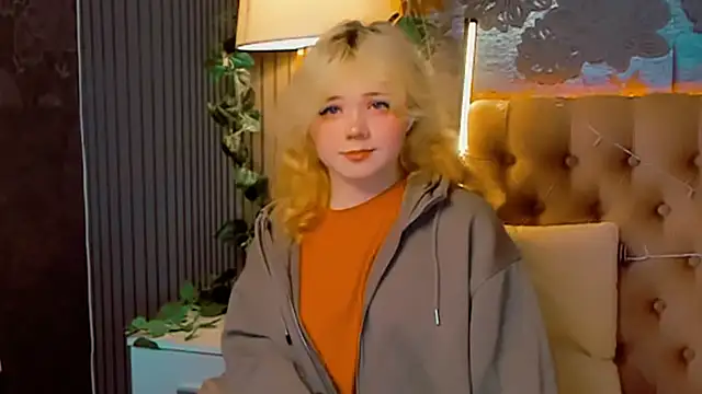 EmilyAngells online show from February 2026 06:32:01 AM