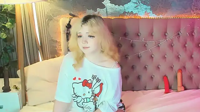 EmilyAngells online show from May 2026 06:52:01 AM