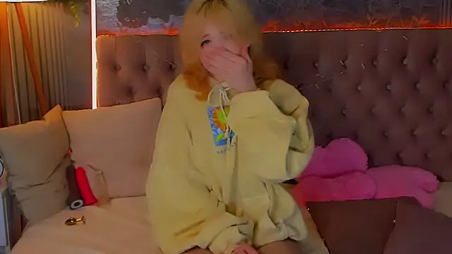 EmilyAngells online show from February 2026 06:57:01 AM