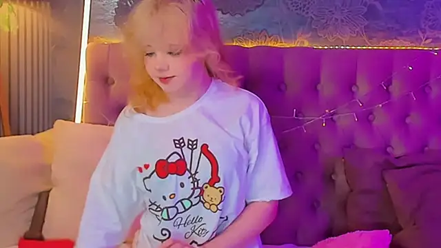 EmilyAngells online show from April 2026 05:47:02 AM