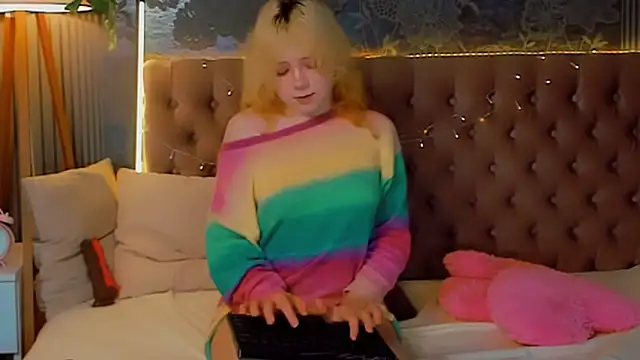 EmilyAngells online show from February 2026 07:21:02 AM