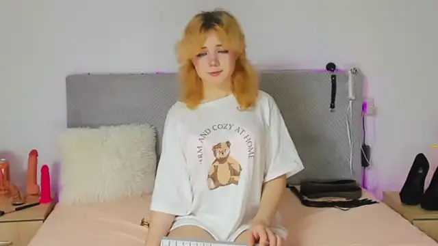 EmilyAngells online show from November 2025 08:03:02 AM