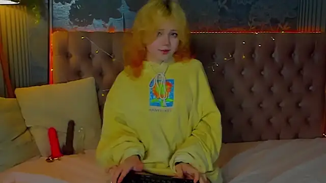 EmilyAngells online show from February 2026 07:04:01 AM