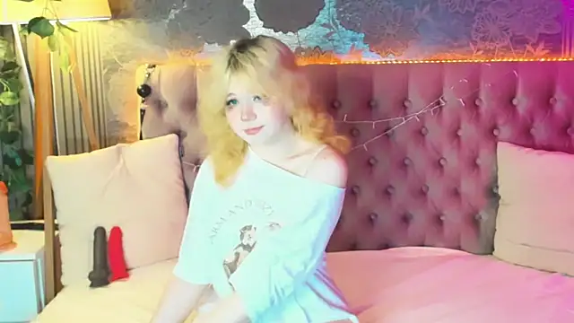 EmilyAngells online show from May 2026 06:01:02 AM