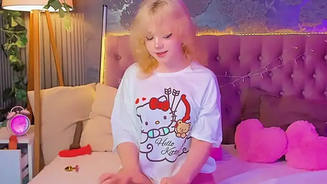 EmilyAngells online show from April 2026 05:42:01 AM