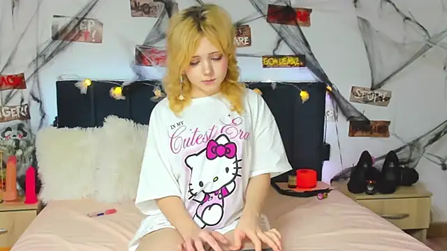 EmilyAngells online show from October 2025 10:47:01 AM