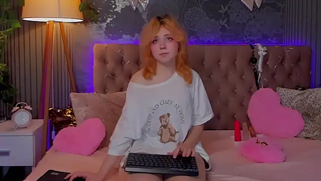 EmilyAngells online show from December 2025 07:13:02 AM