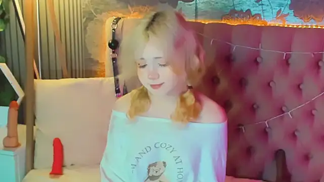 EmilyAngells online show from June 2026 06:13:02 AM
