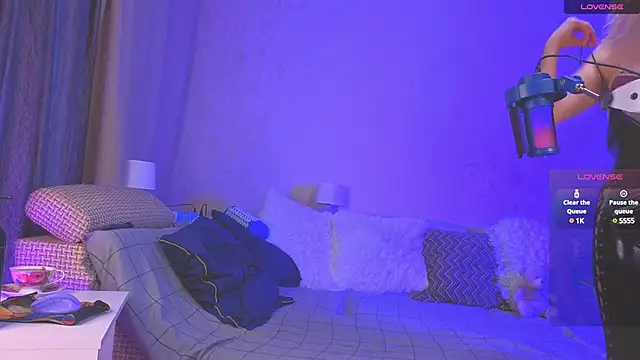 DAkotaHot77 online show from March 2025 02:04:01 PM