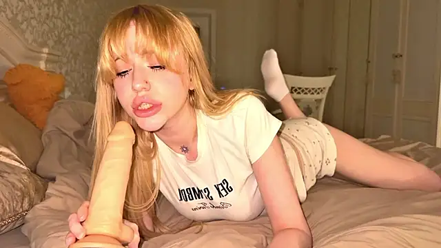  BunnyDollStella  online show from February 2026 04:40:02 AM