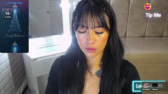 Isabella Collen v online show from December 2025 01:11:02 PM