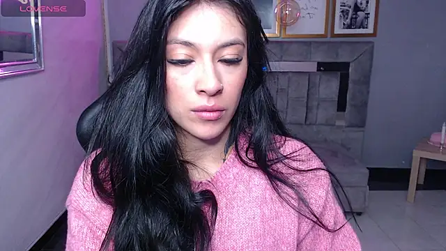 Snapshot of Isabella_Collen_v chatting on November 2025 01:04:01 PM Isabella Collen v online show from November 2025 01:04:01 PM