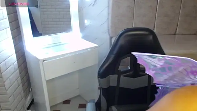 Isabella Collen v online show from January 2026 01:15:02 PM