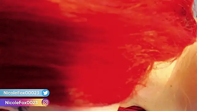 NicoleFox23  online show from September 2025 10:05:02 PM