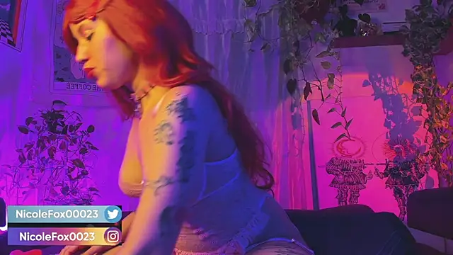 NicoleFox23  online show from February 2026 01:04:02 AM