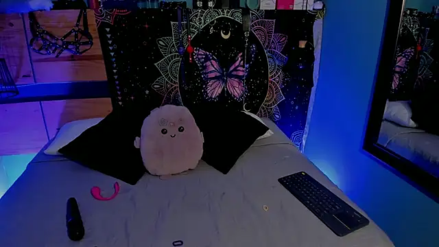 ChloeAllennn online show from June 2026 11:31:02 PM