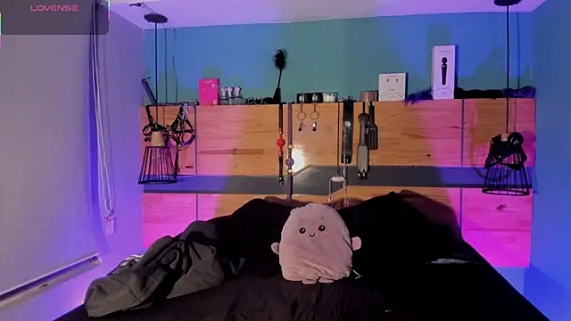 ChloeAllennn online show from April 2026 11:50:01 AM