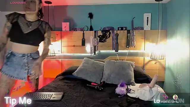 ChloeAllennn online show from November 2025 11:47:01 AM