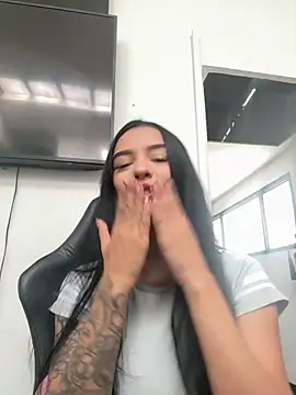Antonella Smiith  online show from May 2026 02:03:01 PM