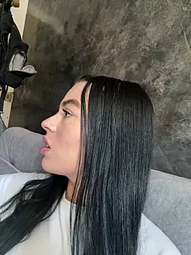 Antonella Smiith  online show from April 2026 01:38:02 PM