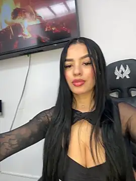 Antonella Smiith  online show from September 2025 05:02:02 PM