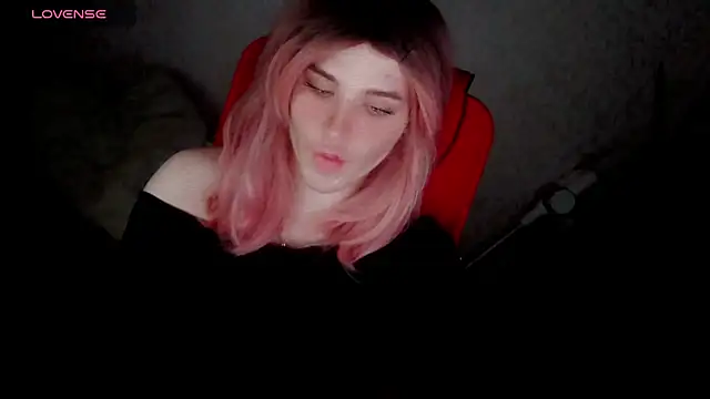 hellenspellman online show from November 2025 04:07:02 PM