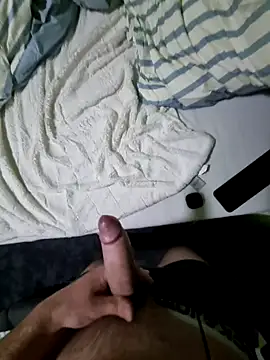 BremerBoy2001 online show from October 2025 08:43:02 PM