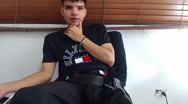 Snapshot of Axel_Forte chatting on March 2025 12:35:02 PM Axel Forte online show from March 2025 12:35:02 PM