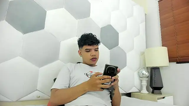 Axel Forte online show from December 2025 12:42:02 PM