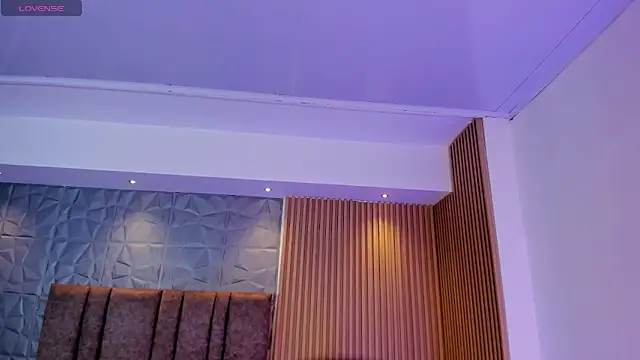 Ivaannaa  online show from March 2026 11:33:02 AM