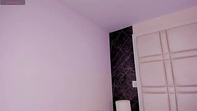 Ivaannaa  online show from March 2026 11:14:01 AM